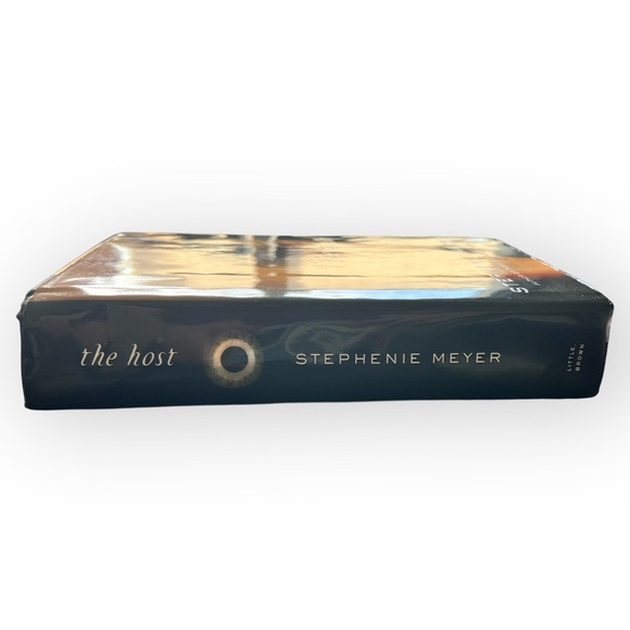 The Host by Stephenie Meyer- Hardcover Edition - Picture 2 of 2